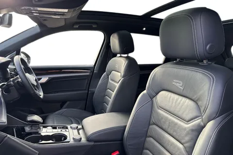 AU75NTL Volkswagen Touareg 3.0 V6 TDI 4Motion 286 Black Edition 5dr Tip Auto **TOW BAR** Thumbnail #16