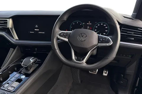 AU75NTL Volkswagen Touareg 3.0 V6 TDI 4Motion 286 Black Edition 5dr Tip Auto **TOW BAR** Thumbnail #18