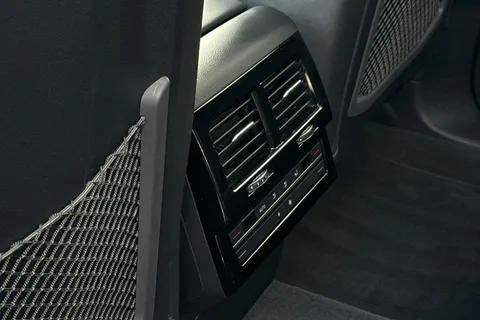 AU75NTL Volkswagen Touareg 3.0 V6 TDI 4Motion 286 Black Edition 5dr Tip Auto **TOW BAR** Thumbnail #33