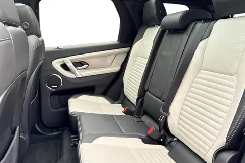 KR74OBY Land Rover Discovery Sport 2.0 D200 Dynamic HSE 5dr Thumbnail #5