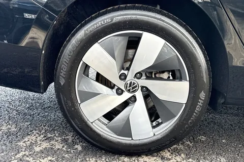 DC25WKX Volkswagen Passat 1.5 TSI eHybrid Life 5dr DSG **INFO PACK, DRIVER PACK, TOW BAR** Thumbnail #10