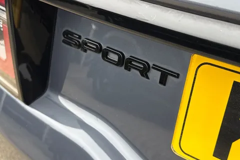 KR74OBY Land Rover Discovery Sport 2.0 D200 Dynamic HSE 5dr Thumbnail #38