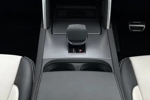 KR74OBY Land Rover Discovery Sport 2.0 D200 Dynamic HSE 5dr Thumbnail #47