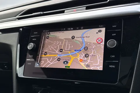 DE74OVG Volkswagen Arteon 2.0 TSI R 5dr 4MOTION DSG **DRIVER ASSISTANCE PACK** Thumbnail #13