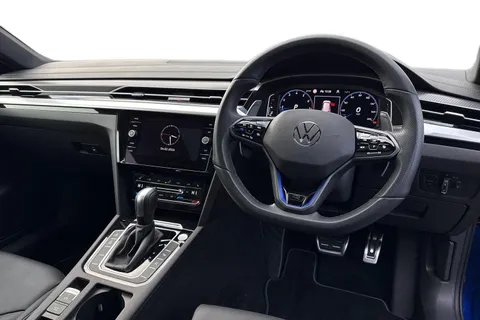 DE74OVG Volkswagen Arteon 2.0 TSI R 5dr 4MOTION DSG **DRIVER ASSISTANCE PACK** Thumbnail #14