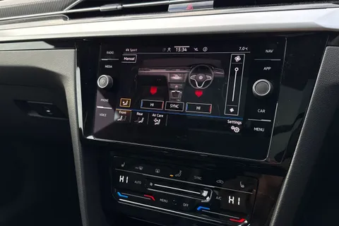 DE74OVG Volkswagen Arteon 2.0 TSI R 5dr 4MOTION DSG **DRIVER ASSISTANCE PACK** Thumbnail #20