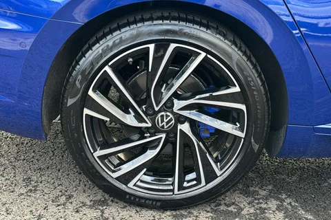 DE74OVG Volkswagen Arteon 2.0 TSI R 5dr 4MOTION DSG **DRIVER ASSISTANCE PACK** Thumbnail #24