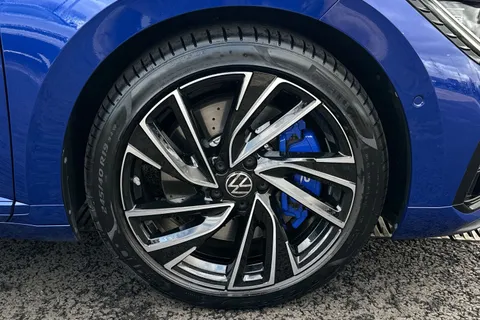 DE74OVG Volkswagen Arteon 2.0 TSI R 5dr 4MOTION DSG **DRIVER ASSISTANCE PACK** Thumbnail #25