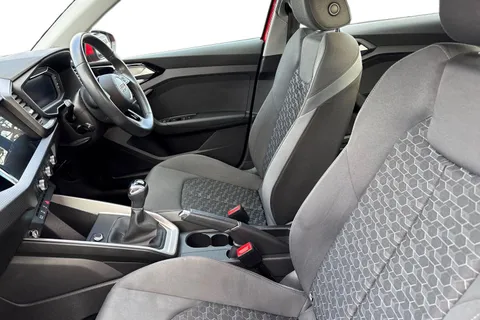 DG73BWJ Audi A1 Sport 30 TFSI  110 PS 6-speed Thumbnail #17