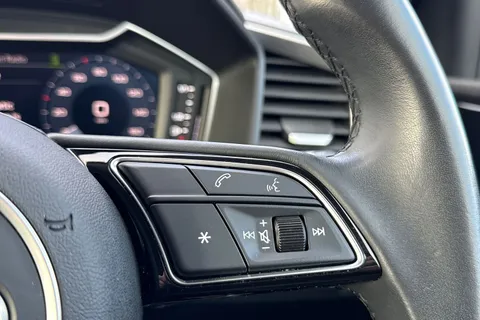 DG73BWJ Audi A1 Sport 30 TFSI  110 PS 6-speed Thumbnail #26