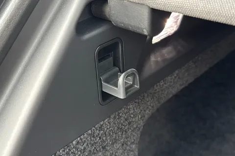 28 of 51 for Land Rover Range Rover 3.0 D300 HSE 5dr