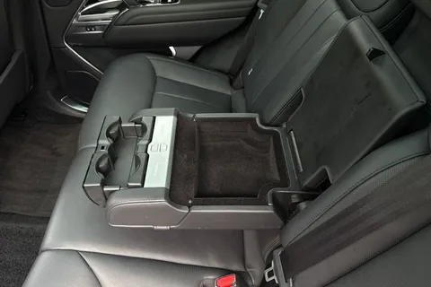 41 of 51 for Land Rover Range Rover 3.0 D300 HSE 5dr