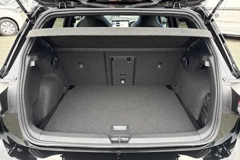  Volkswagen Golf 2.0 TSI R Black Edition DSG 4Motion Euro 6 (s/s) 5dr Thumbnail #6