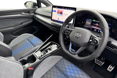  Volkswagen Golf 2.0 TSI R Black Edition DSG 4Motion Euro 6 (s/s) 5dr Thumbnail #13