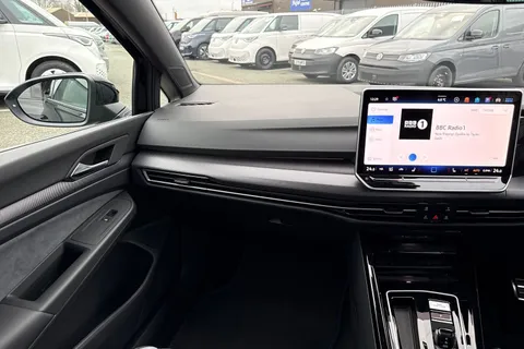  Volkswagen Golf 2.0 TSI R Black Edition DSG 4Motion Euro 6 (s/s) 5dr Thumbnail #19