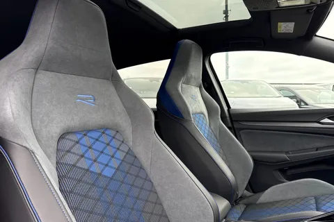  Volkswagen Golf 2.0 TSI R Black Edition DSG 4Motion Euro 6 (s/s) 5dr Thumbnail #23