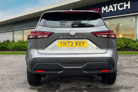 YH72WXY Nissan Qashqai 1.3 DIG-T MHEV Acenta Premium Euro 6 (s/s) 5dr Thumbnail #5
