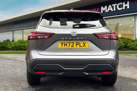 YH72PLX Nissan Qashqai 1.3 DIG-T MHEV Acenta Premium Euro 6 (s/s) 5dr Thumbnail #5