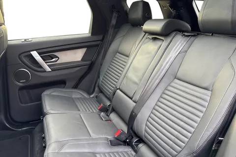 KM74XLX Land Rover Discovery Sport 2.0 D200 Dynamic HSE 5dr Thumbnail #5