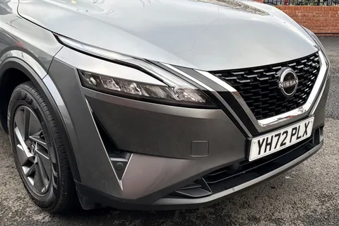 YH72PLX Nissan Qashqai 1.3 DIG-T MHEV Acenta Premium Euro 6 (s/s) 5dr Thumbnail #9