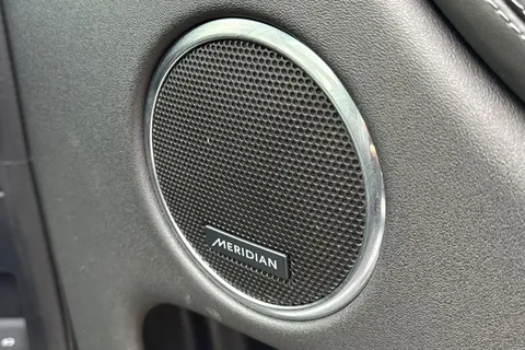 KM74XLX Land Rover Discovery Sport 2.0 D200 Dynamic HSE 5dr Thumbnail #26