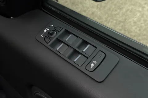 KM74XLX Land Rover Discovery Sport 2.0 D200 Dynamic HSE 5dr Thumbnail #27