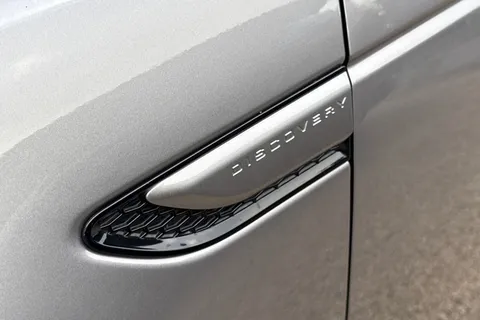 KM74XLX Land Rover Discovery Sport 2.0 D200 Dynamic HSE 5dr Thumbnail #30