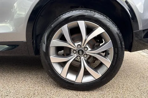 KM74XLX Land Rover Discovery Sport 2.0 D200 Dynamic HSE 5dr Thumbnail #41