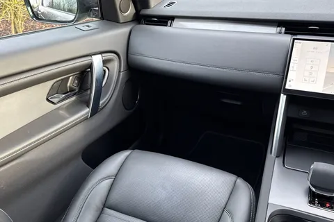 KM74XLX Land Rover Discovery Sport 2.0 D200 Dynamic HSE 5dr Thumbnail #46