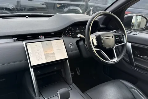 KM74XLX Land Rover Discovery Sport 2.0 D200 Dynamic HSE 5dr Thumbnail #47