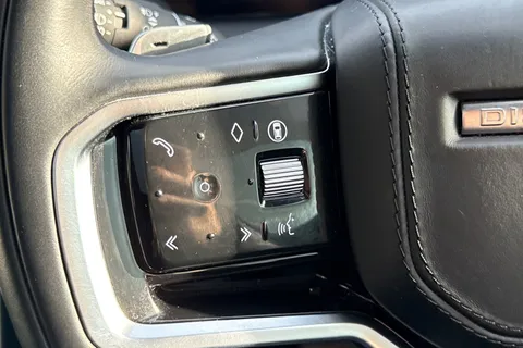 KM74XLX Land Rover Discovery Sport 2.0 D200 Dynamic HSE 5dr Thumbnail #48