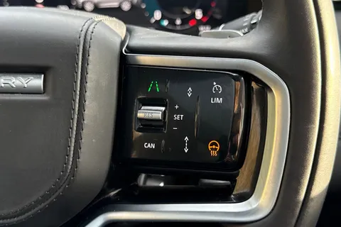 KM74XLX Land Rover Discovery Sport 2.0 D200 Dynamic HSE 5dr Thumbnail #49