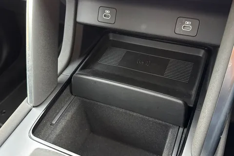 KM74XLX Land Rover Discovery Sport 2.0 D200 Dynamic HSE 5dr Thumbnail #50