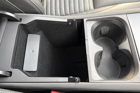 KM74XLX Land Rover Discovery Sport 2.0 D200 Dynamic HSE 5dr Thumbnail #52