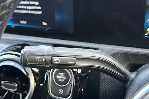 KV70UWB Mercedes-Benz A Class 1.3 A180 Sport (Executive) Euro 6 (s/s) 5dr Thumbnail #37