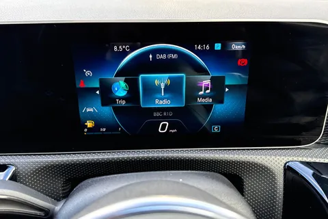 KV70UWB Mercedes-Benz A Class 1.3 A180 Sport (Executive) Euro 6 (s/s) 5dr Thumbnail #42