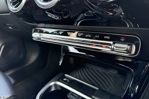 KV70UWB Mercedes-Benz A Class 1.3 A180 Sport (Executive) Euro 6 (s/s) 5dr Thumbnail #50