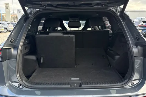 BV25WTT Volkswagen Tayron 1.5 eTSI R-Line 5dr DSG7 [7 Seat] Thumbnail #7