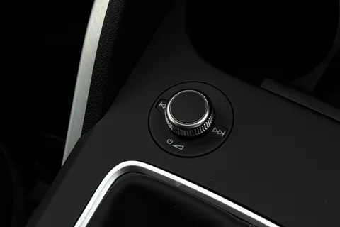  Audi Q2 1.0 TFSI 30 Black Edition Euro 6 (s/s) 5dr Thumbnail #43