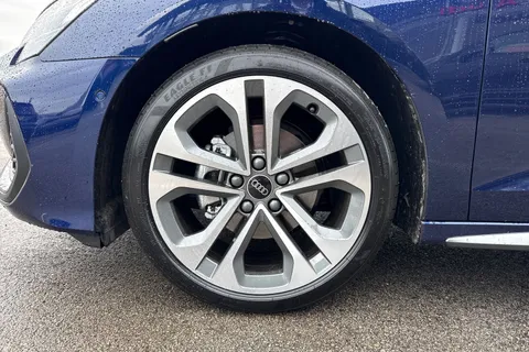  Audi A3 1.5 TFSI S line S Tronic Euro 6 (s/s) 4dr Thumbnail #13