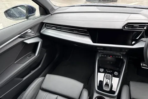  Audi A3 1.5 TFSI S line S Tronic Euro 6 (s/s) 4dr Thumbnail #20