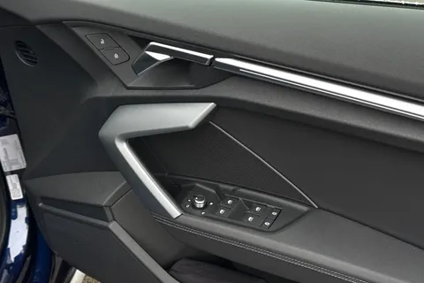  Audi A3 1.5 TFSI S line S Tronic Euro 6 (s/s) 4dr Thumbnail #21