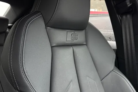  Audi A3 1.5 TFSI S line S Tronic Euro 6 (s/s) 4dr Thumbnail #40