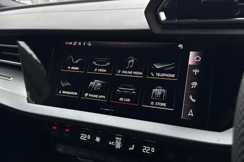  Audi A3 1.5 TFSI S line S Tronic Euro 6 (s/s) 4dr Thumbnail #44