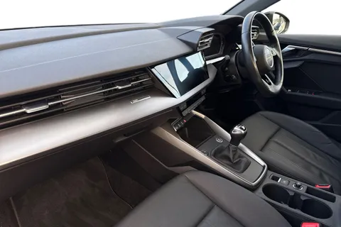 15 of 46 for Audi A3 Sport 30 TFSI 110 PS 6-speed