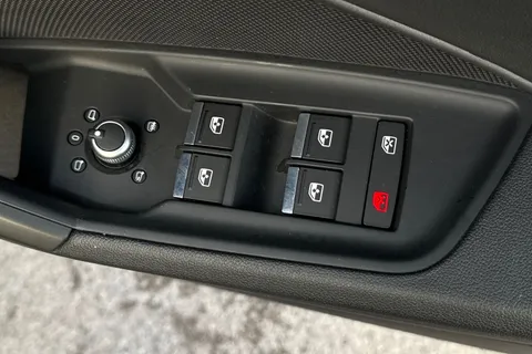 21 of 46 for Audi A3 Sport 30 TFSI 110 PS 6-speed