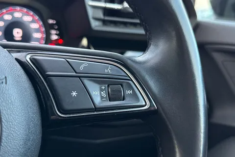 35 of 46 for Audi A3 Sport 30 TFSI 110 PS 6-speed