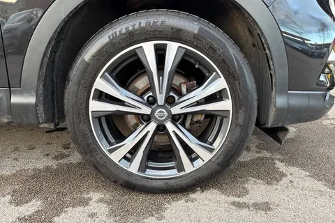 SL67EJC Nissan Qashqai 1.5 dCi N-Connecta 5dr Thumbnail #11