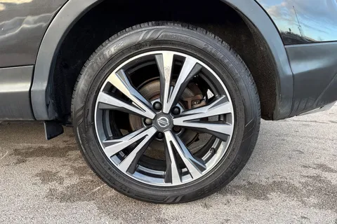 SL67EJC Nissan Qashqai 1.5 dCi N-Connecta 5dr Thumbnail #13