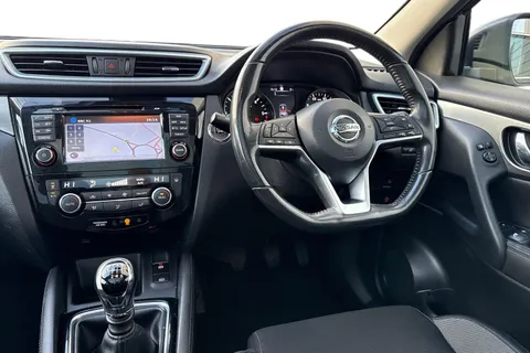SL67EJC Nissan Qashqai 1.5 dCi N-Connecta 5dr Thumbnail #18